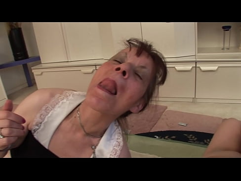 ❤️ Bi amona eta aitona batek hirukotea dute ️ Pornografia besterik ez gurean eu.niceporn-tv.ru ﹏
